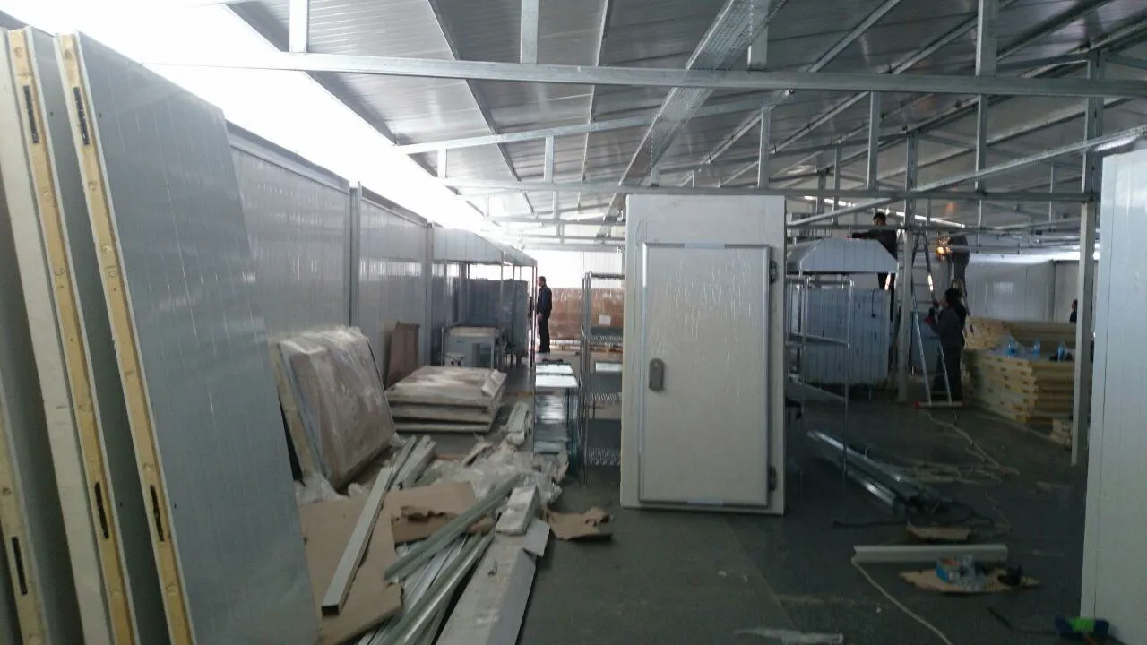 Cold room and insulated door installation in Woodbridge restaurant